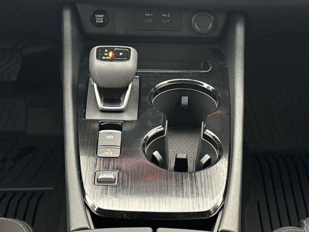 2026 Nissan Rogue - Image 16