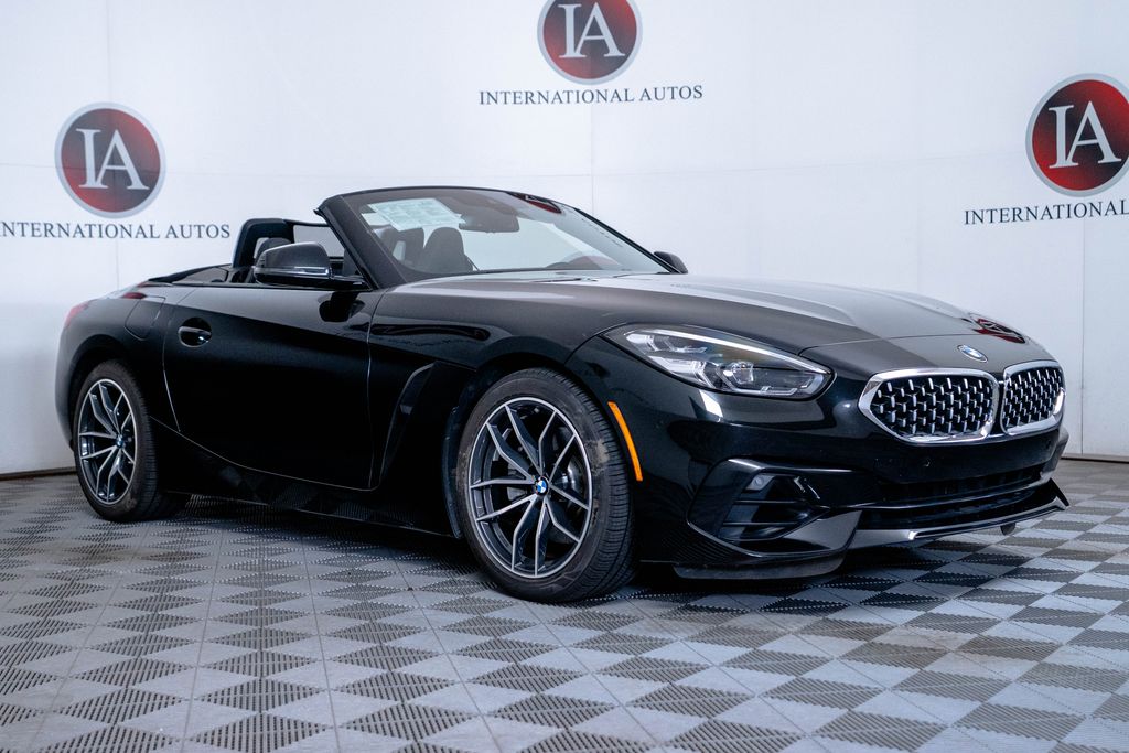 Black Sapphire Metallic 2021 BMW Z4 Convertible Rear-Wheel Drive 8-Speed Automatic