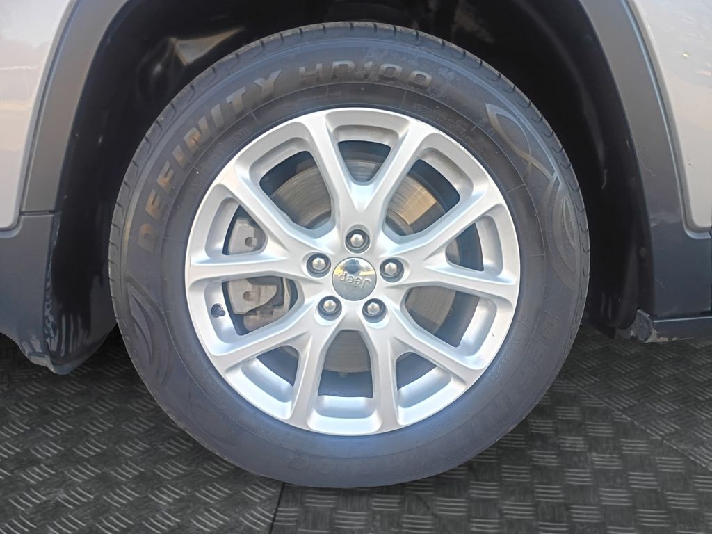 Used Car 2016 Jeep Cherokee  Latitude For Sale Under $15,000 In Austin, Texas