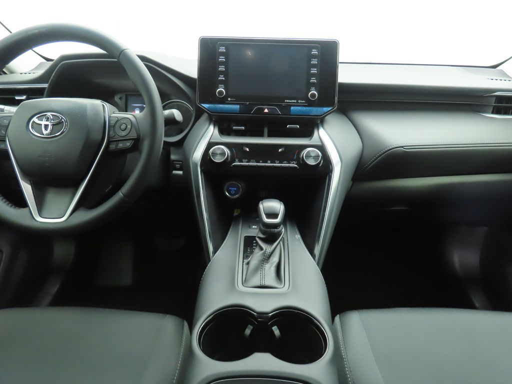 2021 Toyota Venza LE 13