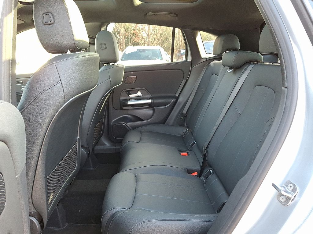 Thumbnail: 2026 Mercedes-Benz GLA - 6