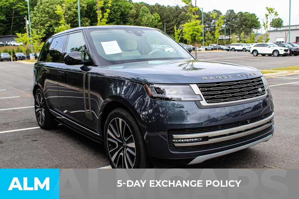 Used 2025 Gray Land Rover SE image 4