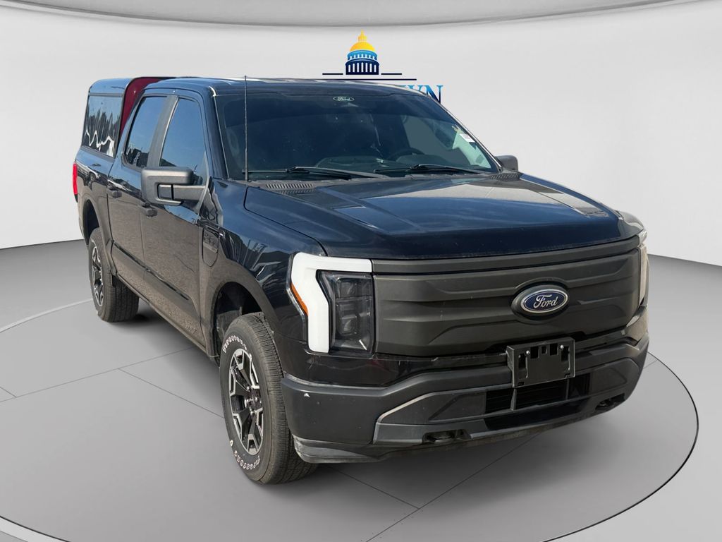 2022 Ford F-150 Lightning Pro SuperCrew AWD