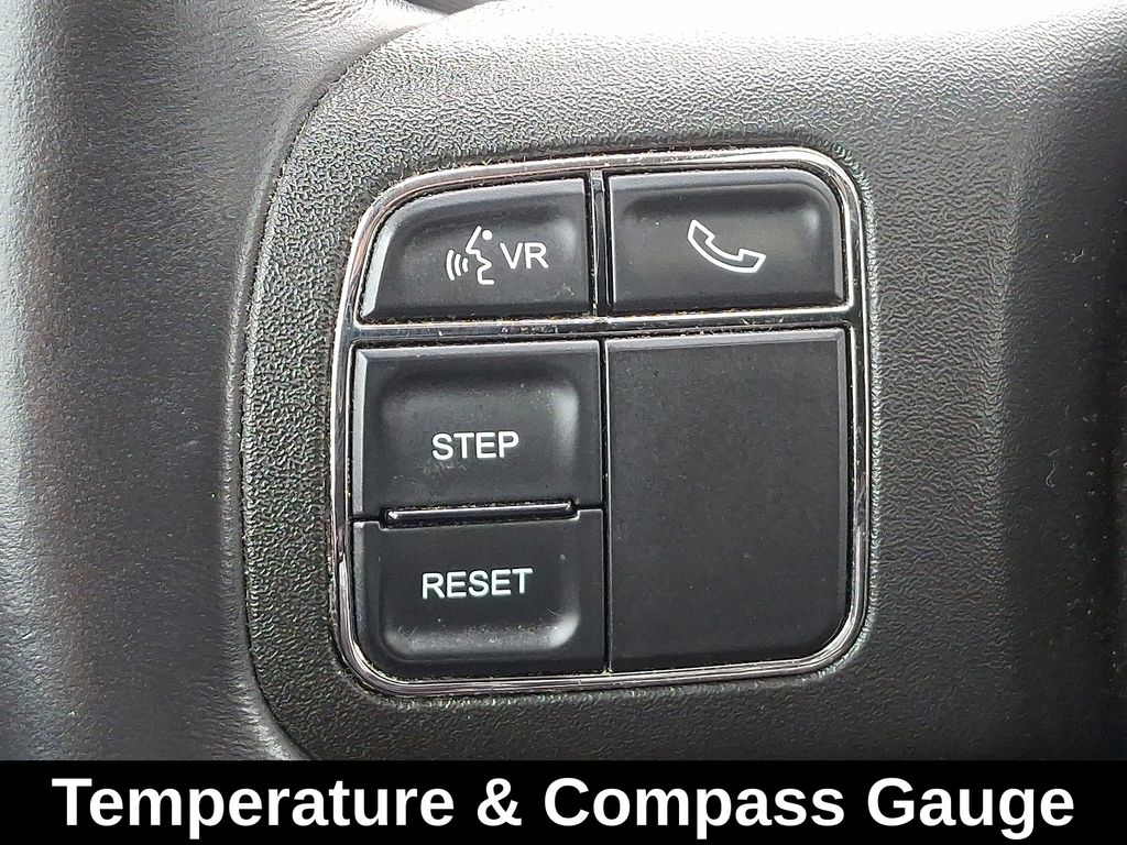 Thumbnail: 2012 Jeep Liberty - 21