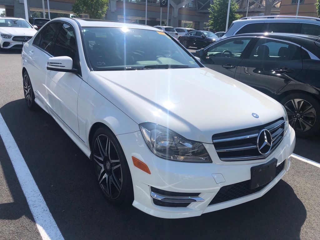 Thumbnail: 2013 Mercedes-Benz C-Class - 3