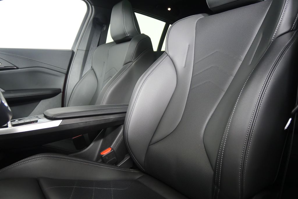 Thumbnail: 2024 BMW X2 - 11