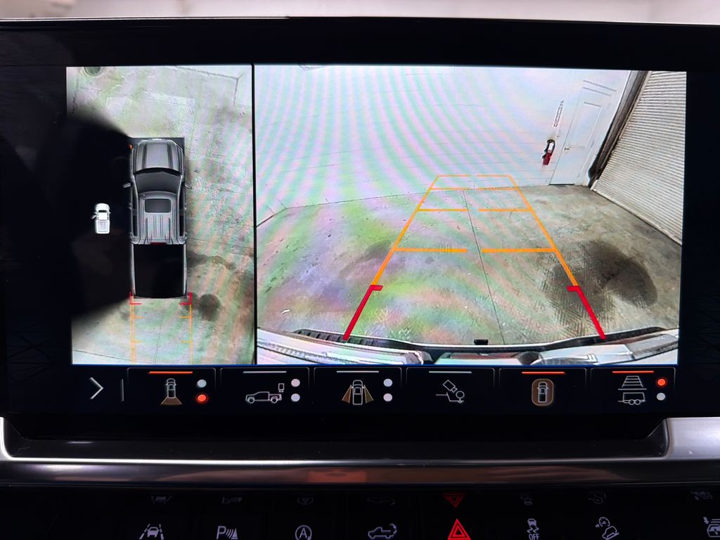 Certified Used 2025 White GMC Elevation image 27