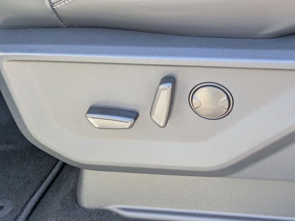 2025 Ford Expedition Platinum MAX