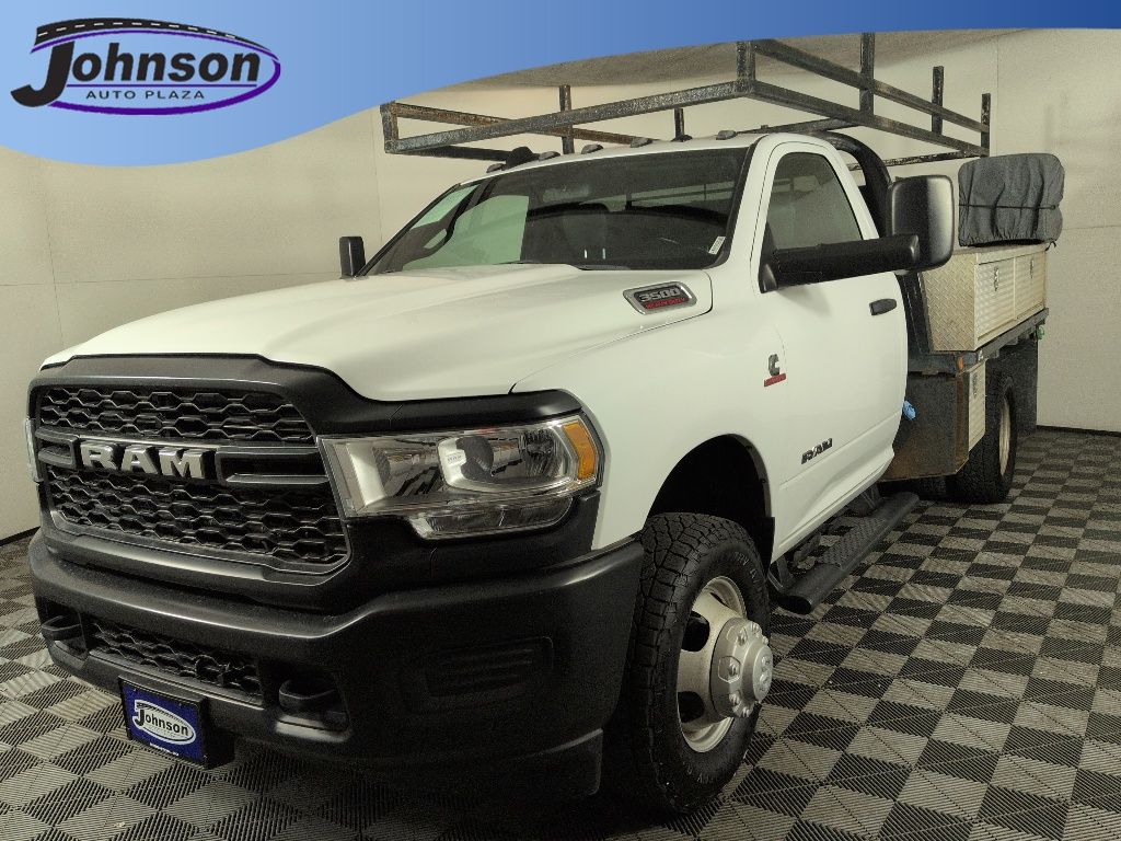 2022 RAM 3500 Chassis Tradesman Regular Cab DRW 4WD