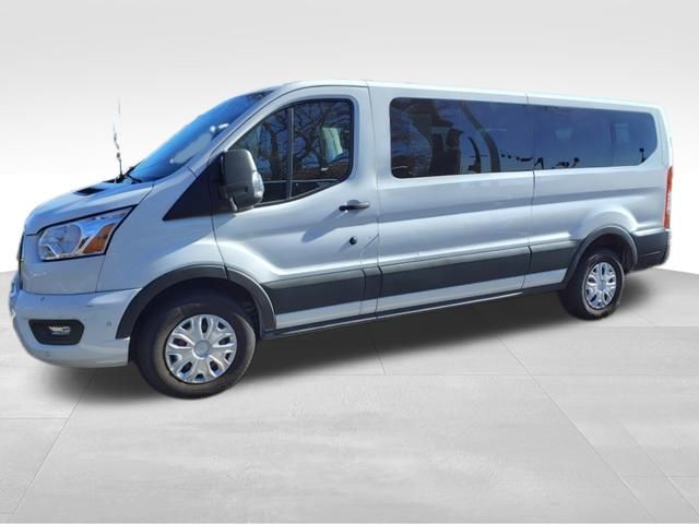 2022 Ford Transit-350 XLT 4