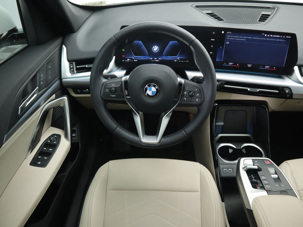 Thumbnail: 2023 BMW X1 - 10