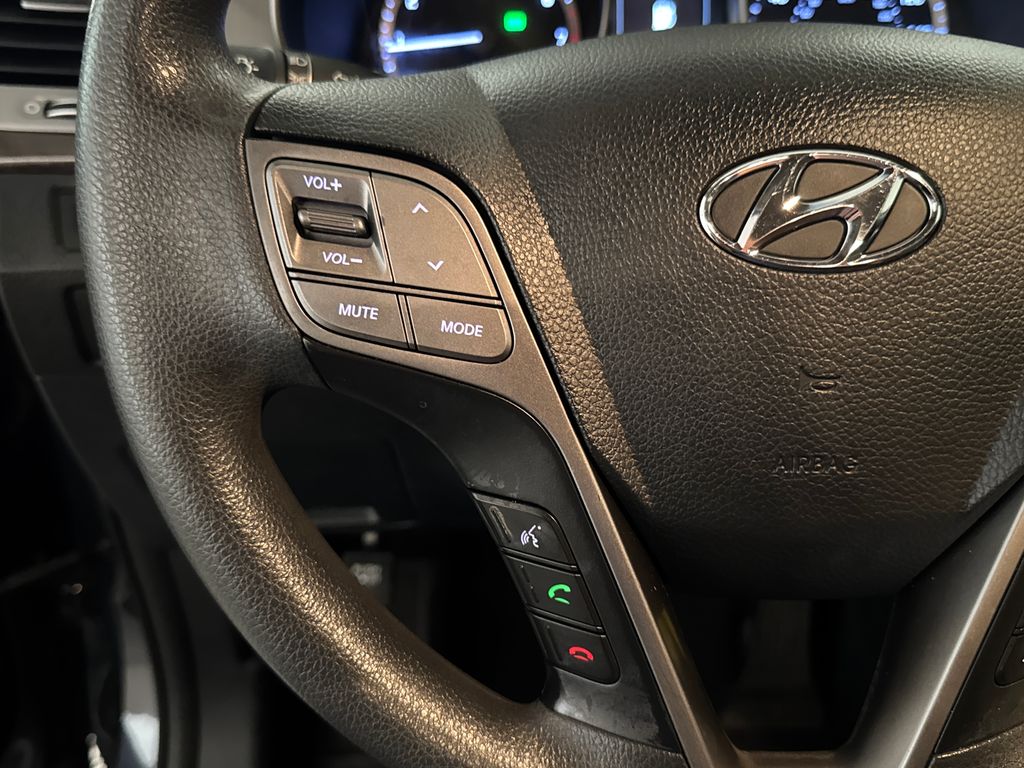 Used 2017 Blue Hyundai SE image 18