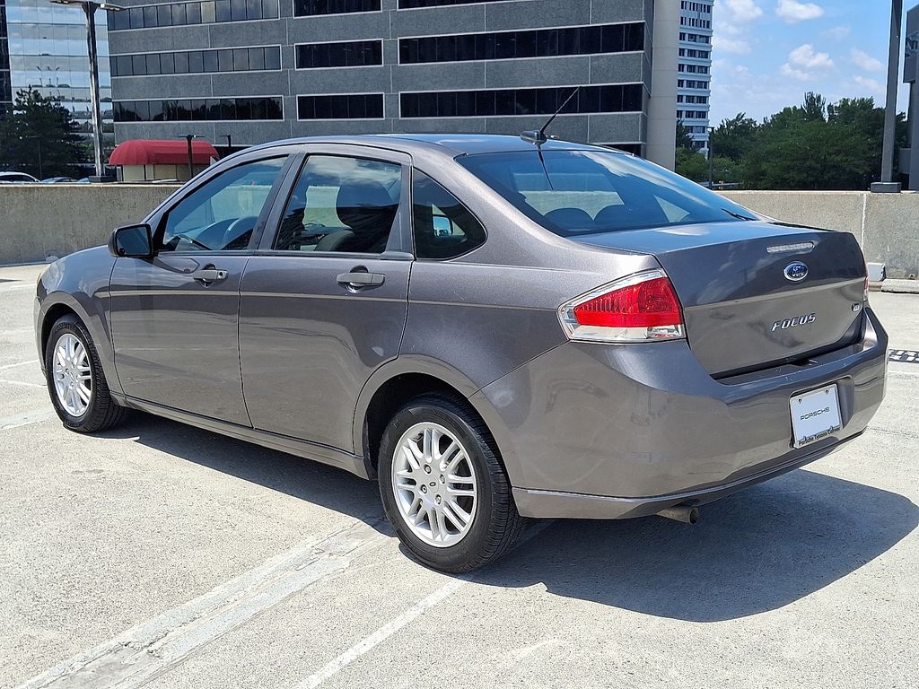 Thumbnail: 2011 Ford Focus - 3