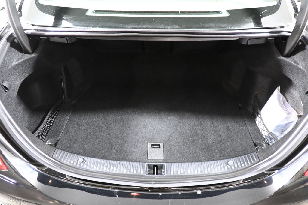 2015 Mercedes-Benz C-Class C 300 32