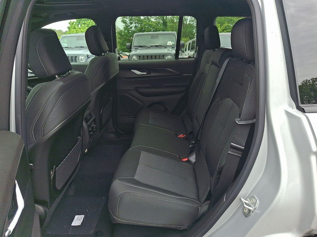 New 2026 Jeep Grand Cherokee SUV