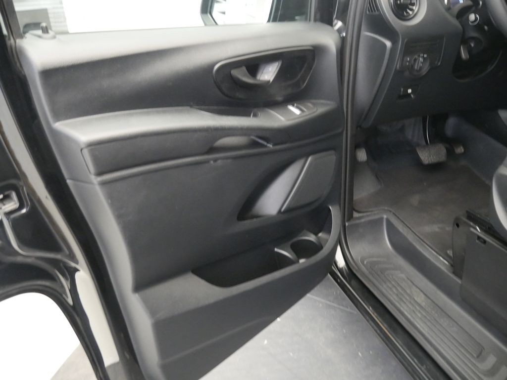 Thumbnail: 2023 Mercedes-Benz Metris - 15