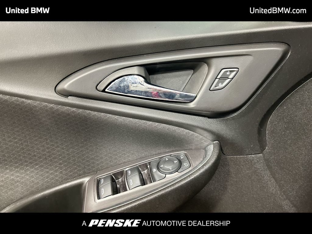 2022 Chevrolet Malibu LT 11
