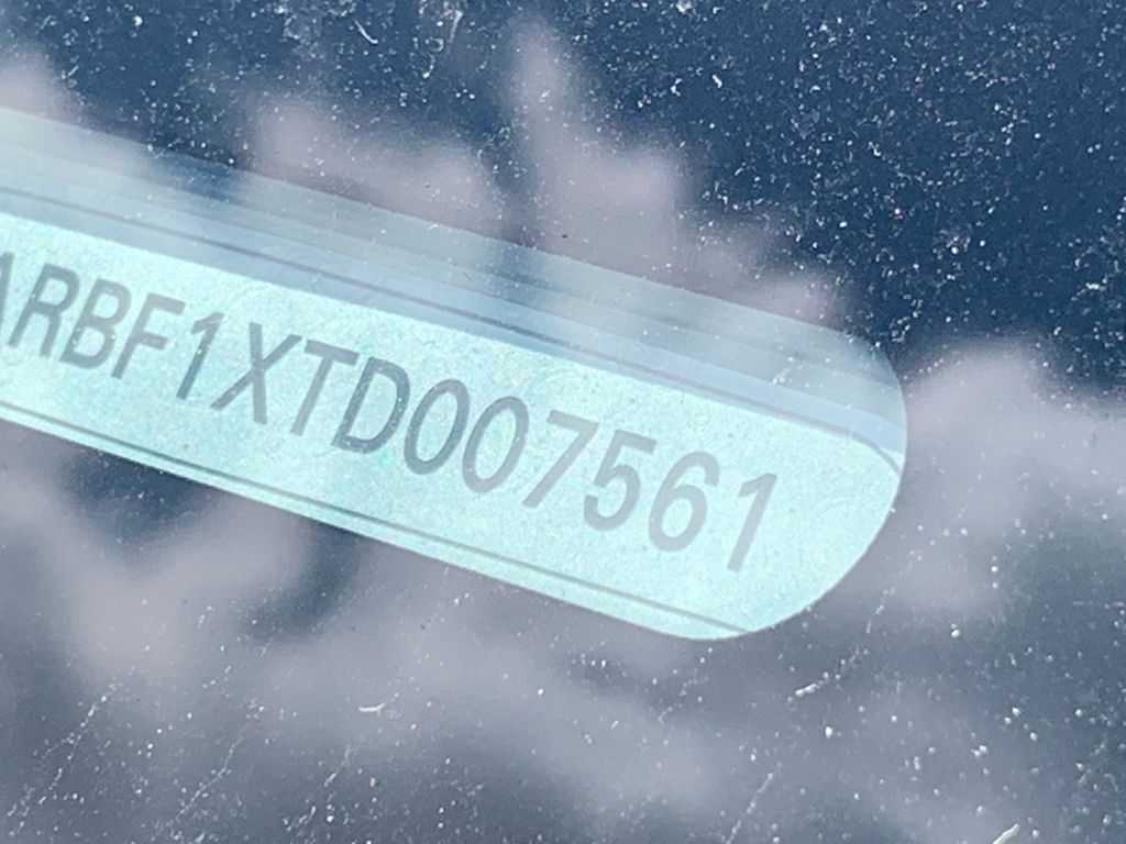 Thumbnail: 2026 Audi RS Q8 - 17