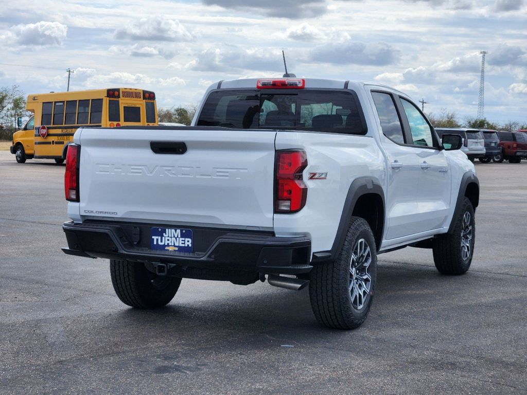 2024 Chevrolet Colorado Z71 3