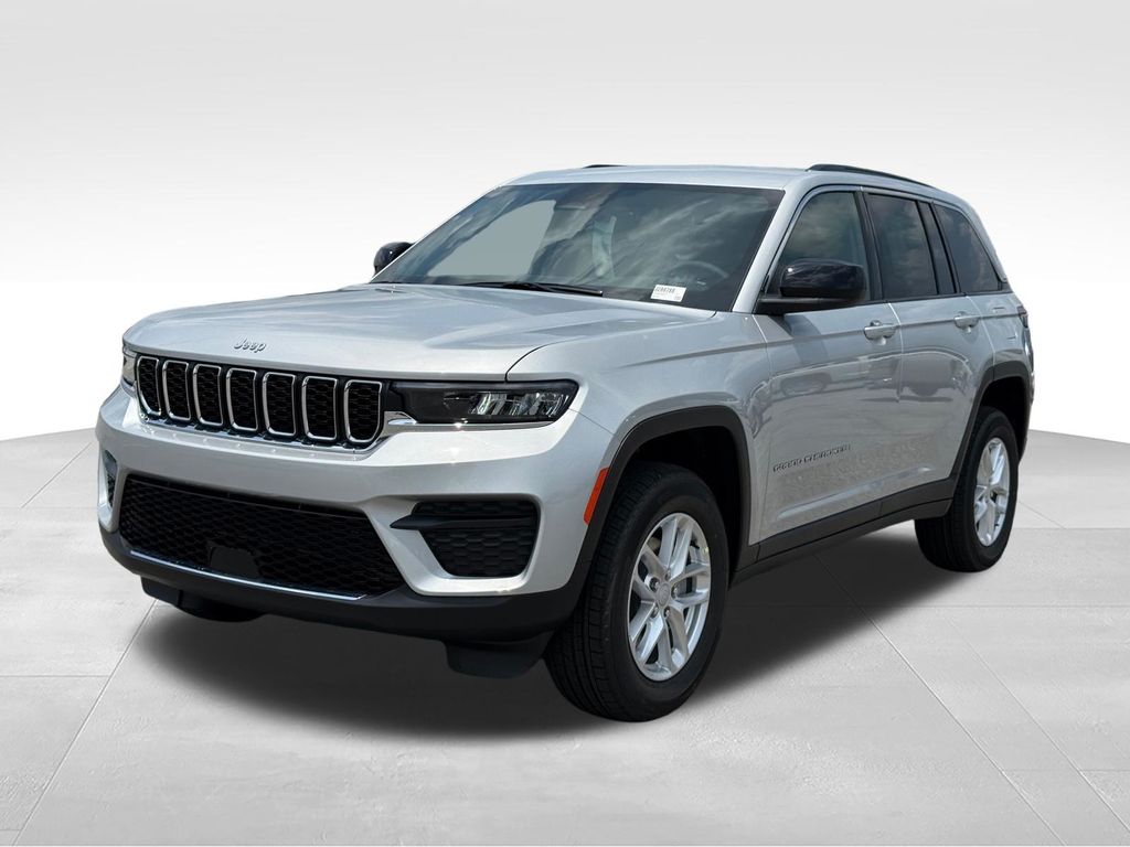 Silver Zynith 2026 Jeep Grand Cherokee SUV / Crossover 4X2 8-Speed Automatic