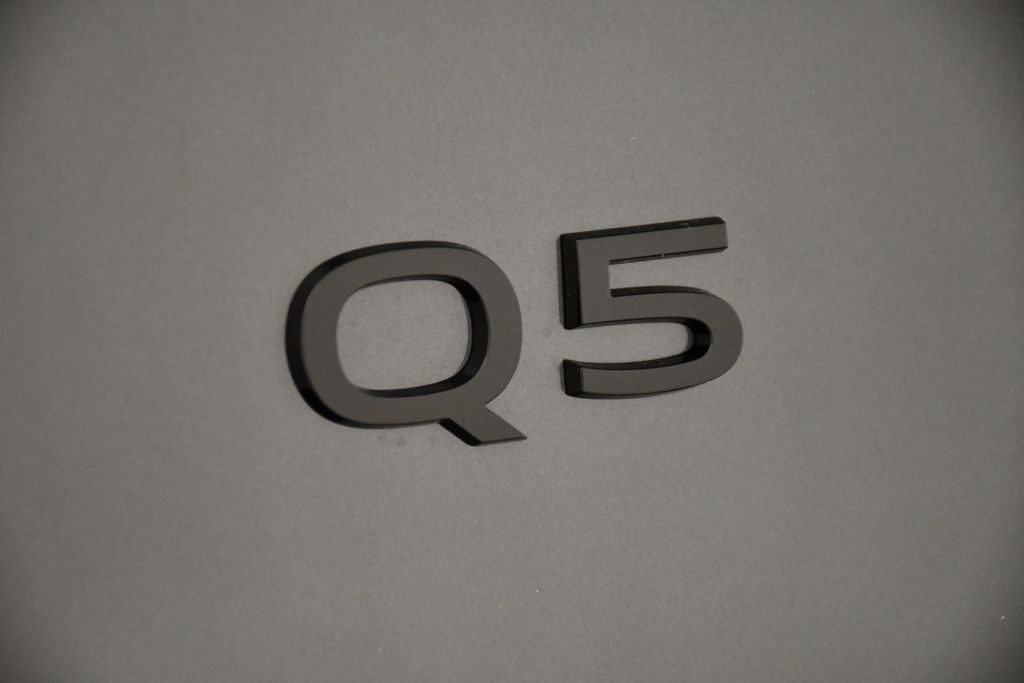 2025 Audi Q5 Premium 9