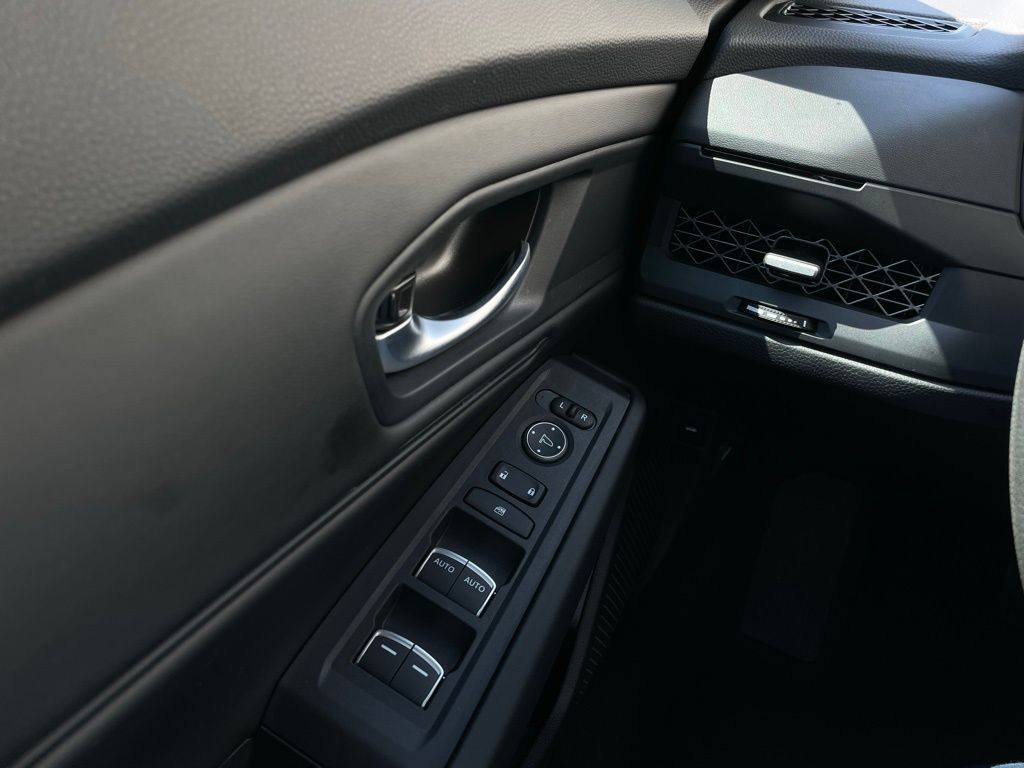 2025 Honda Accord SE 21