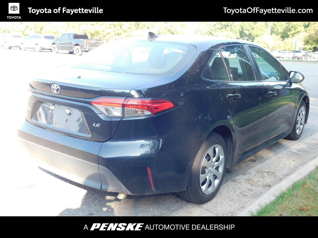 Thumbnail: 2023 Toyota Corolla - 10