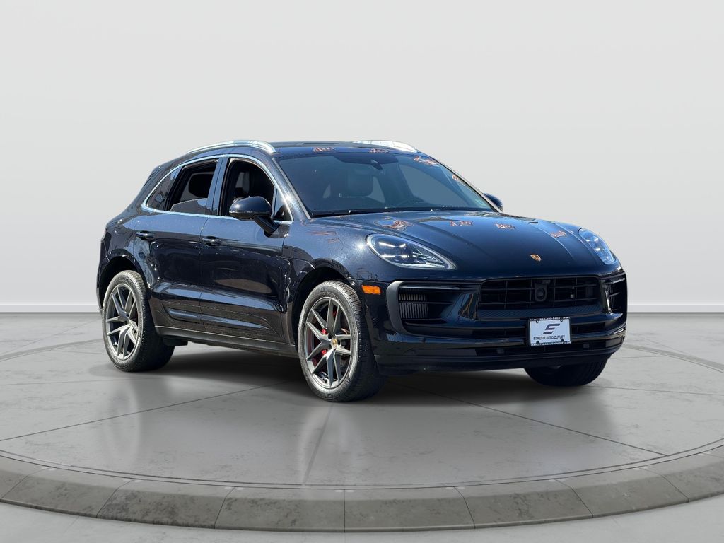 2022 Porsche Macan S AWD