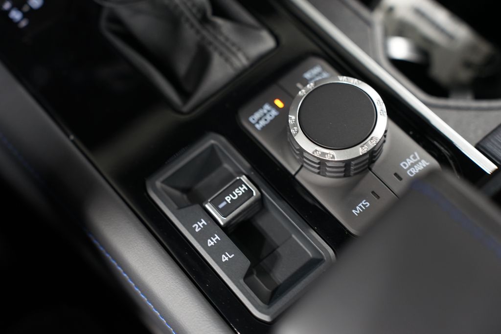 2025 Toyota Tundra Platinum 25