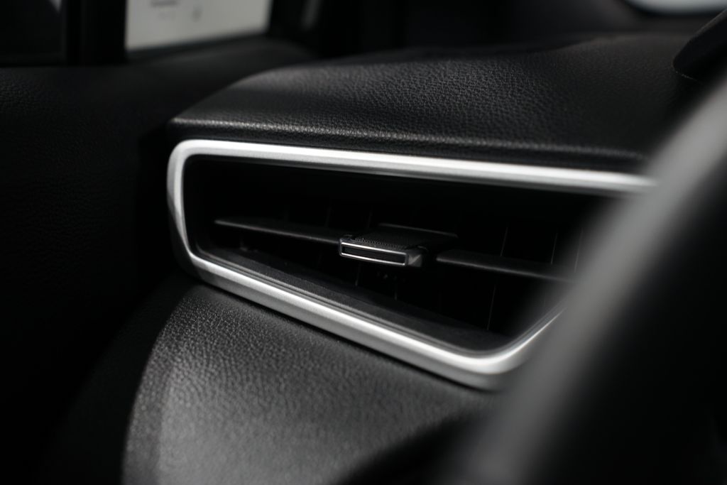 Thumbnail: 2025 Toyota Corolla Cross - 27