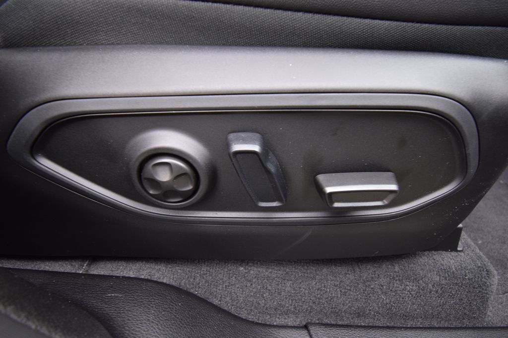 new 2026 Jeep Grand Cherokee car, priced at $45,429