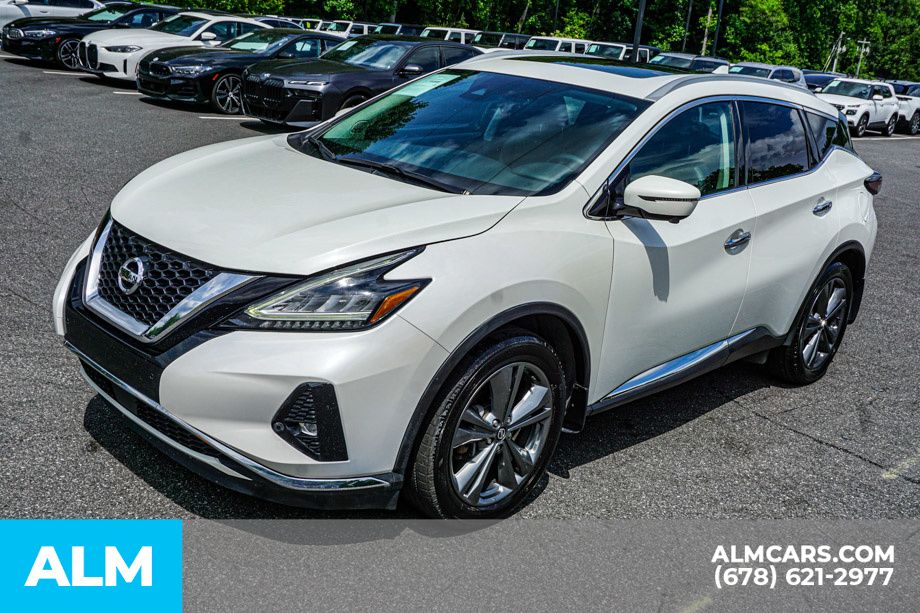 Used 2020 White Nissan Platinum image 16