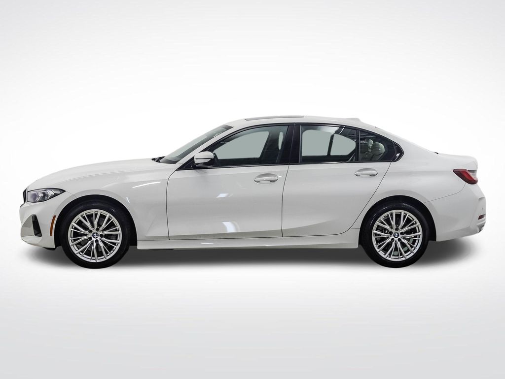 Thumbnail: 2023 BMW 3 Series - 2