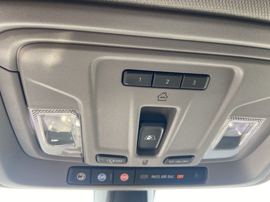 Thumbnail: 2019 Chevrolet Silverado 1500 - 26