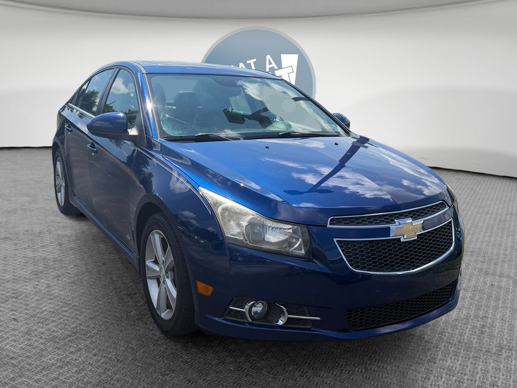 2013 Chevrolet Cruze 2LT Sedan FWD