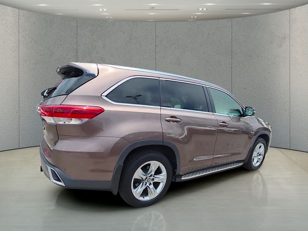 Used 2019 Toyota Highlander SUV