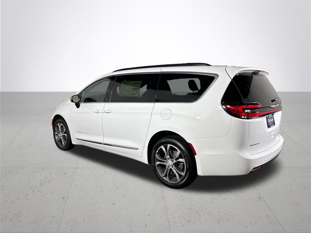 2026 Chrysler Pacifica Pinnacle