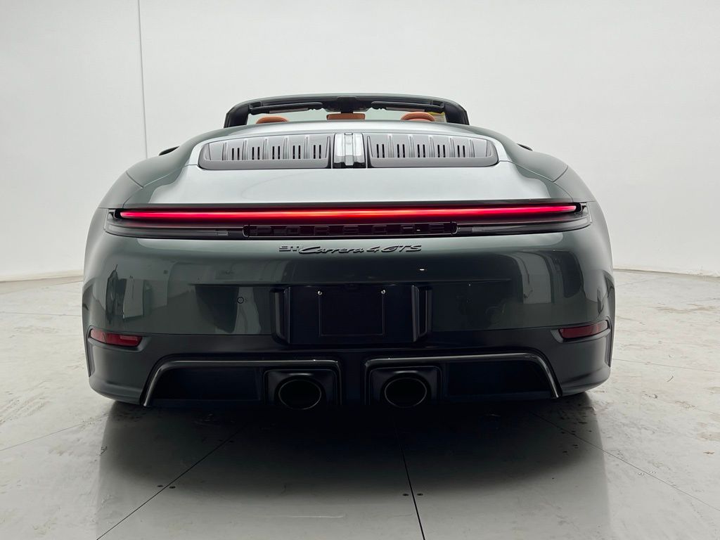 Thumbnail: 2025 Porsche 911 - 23