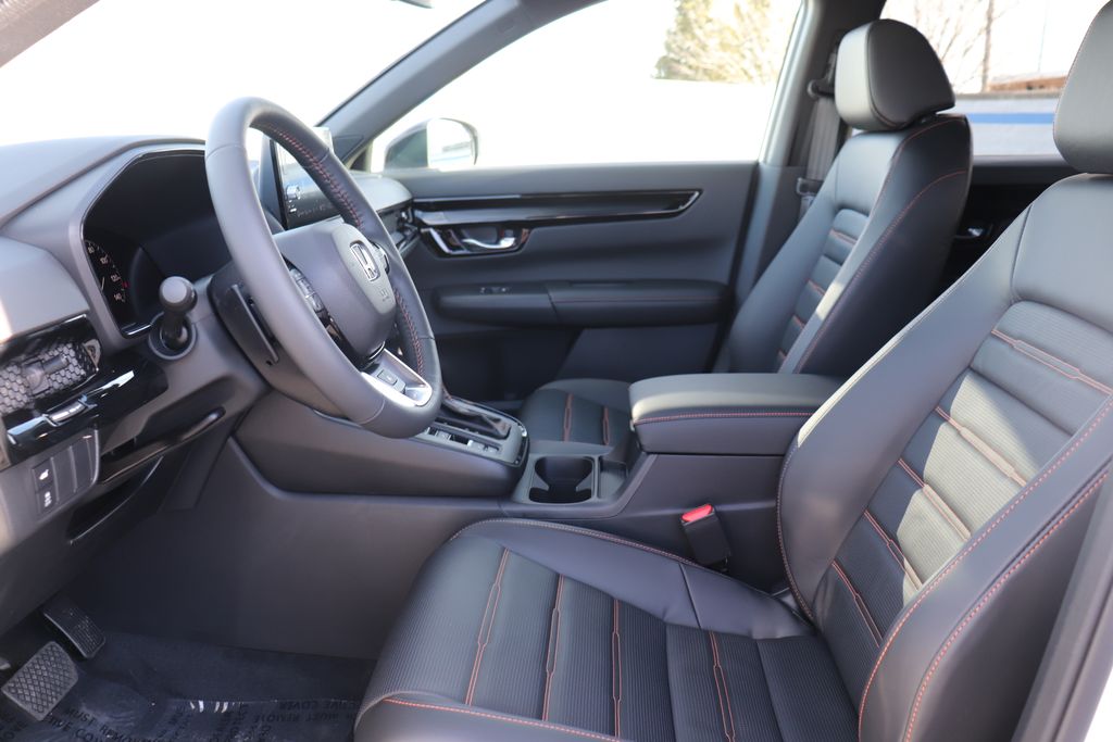 2025 Honda CR-V Sport Touring 31