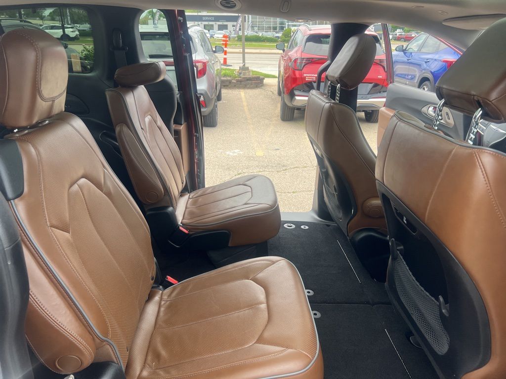 2018 Chrysler Pacifica Limited photo