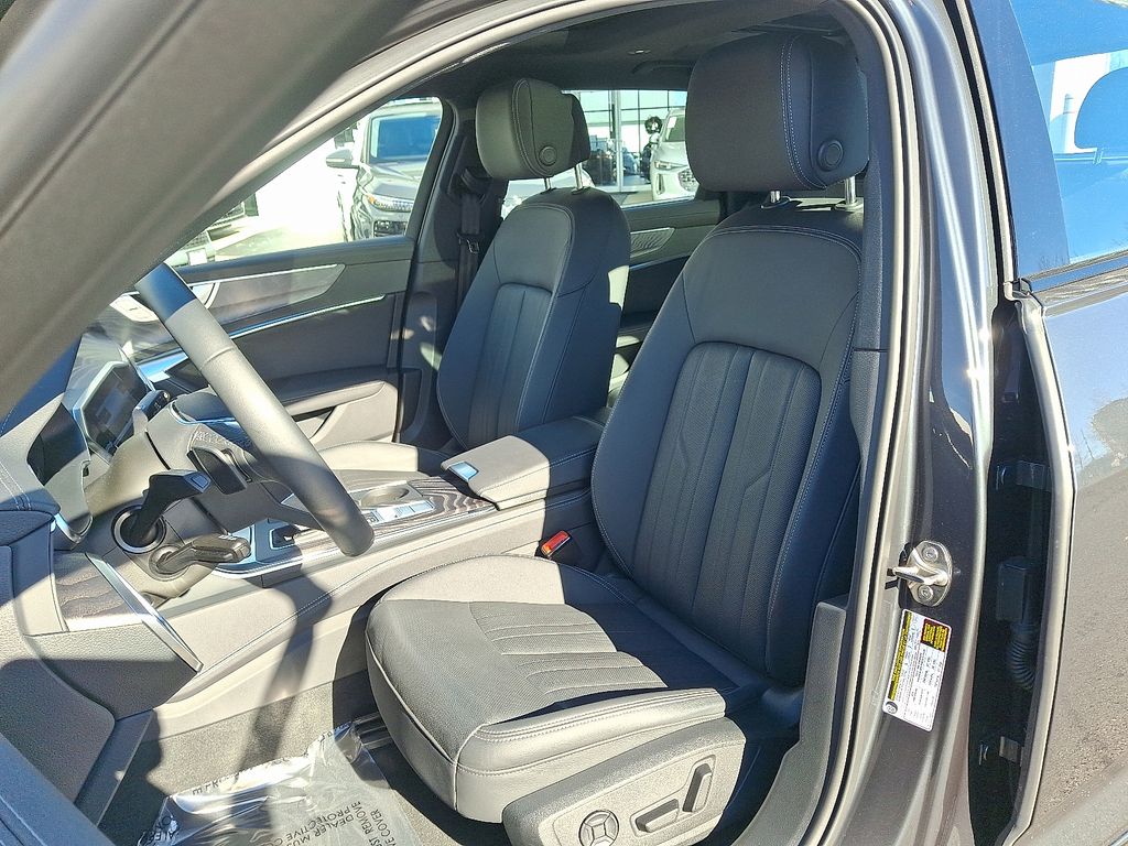 Thumbnail: 2025 Audi A6 - 13