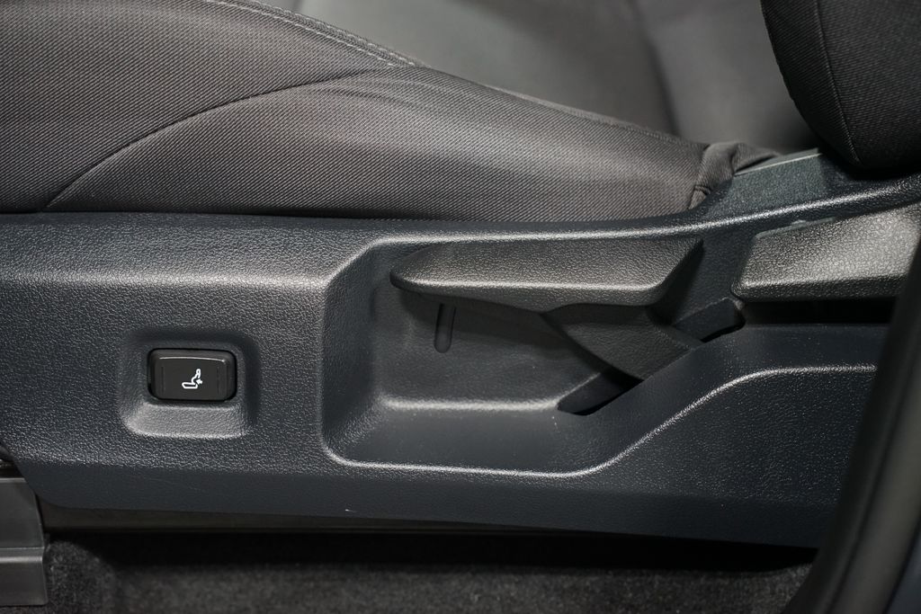 Thumbnail: 2025 Toyota Tacoma - 31