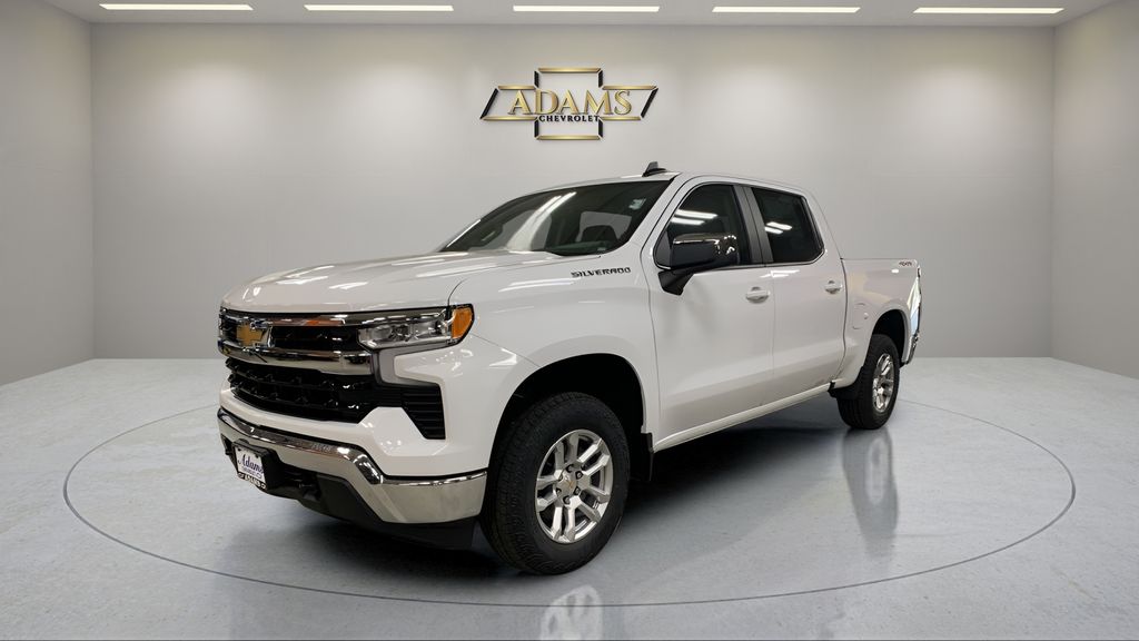 Summit White 2026 Chevrolet Silverado 1500 Pickup Truck Four-Wheel Drive Automatic