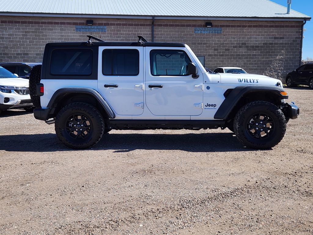 View vehicle photo 2