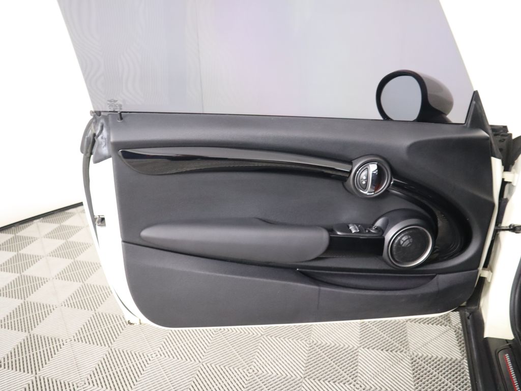 Thumbnail: 2015 MINI Cooper - 22