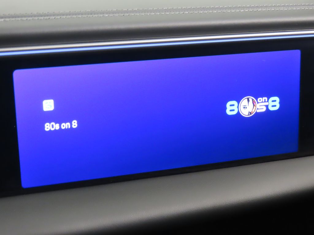 Thumbnail: 2025 Porsche Macan - 28