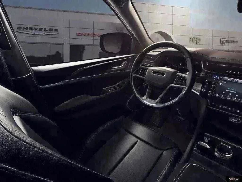 New 2026 Jeep Grand Cherokee SUV