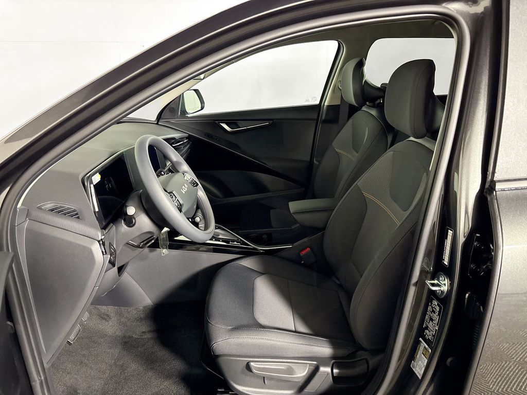 2026 Kia Niro LX