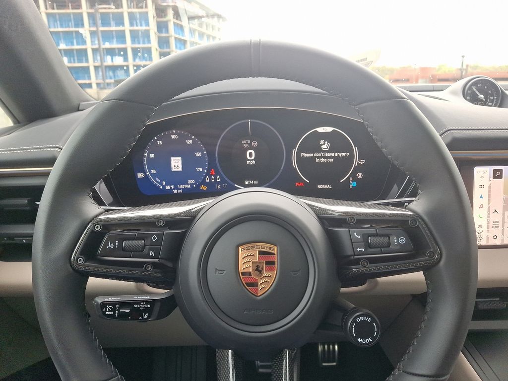 Thumbnail: 2025 Porsche Macan - 20