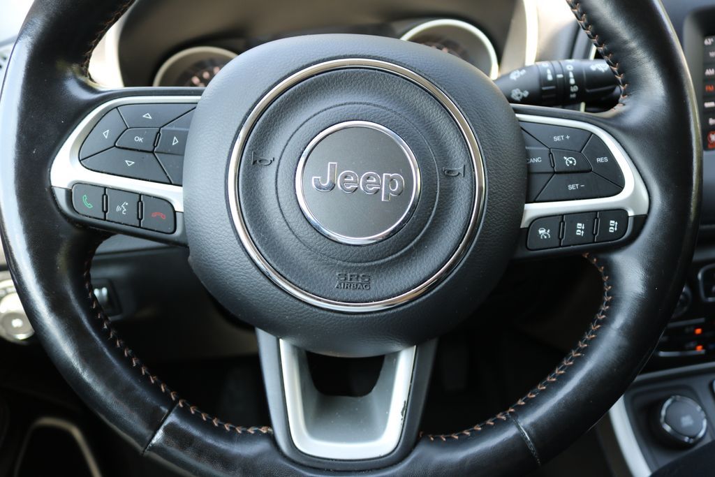 Used 2021 Gray Jeep Latitude image 22